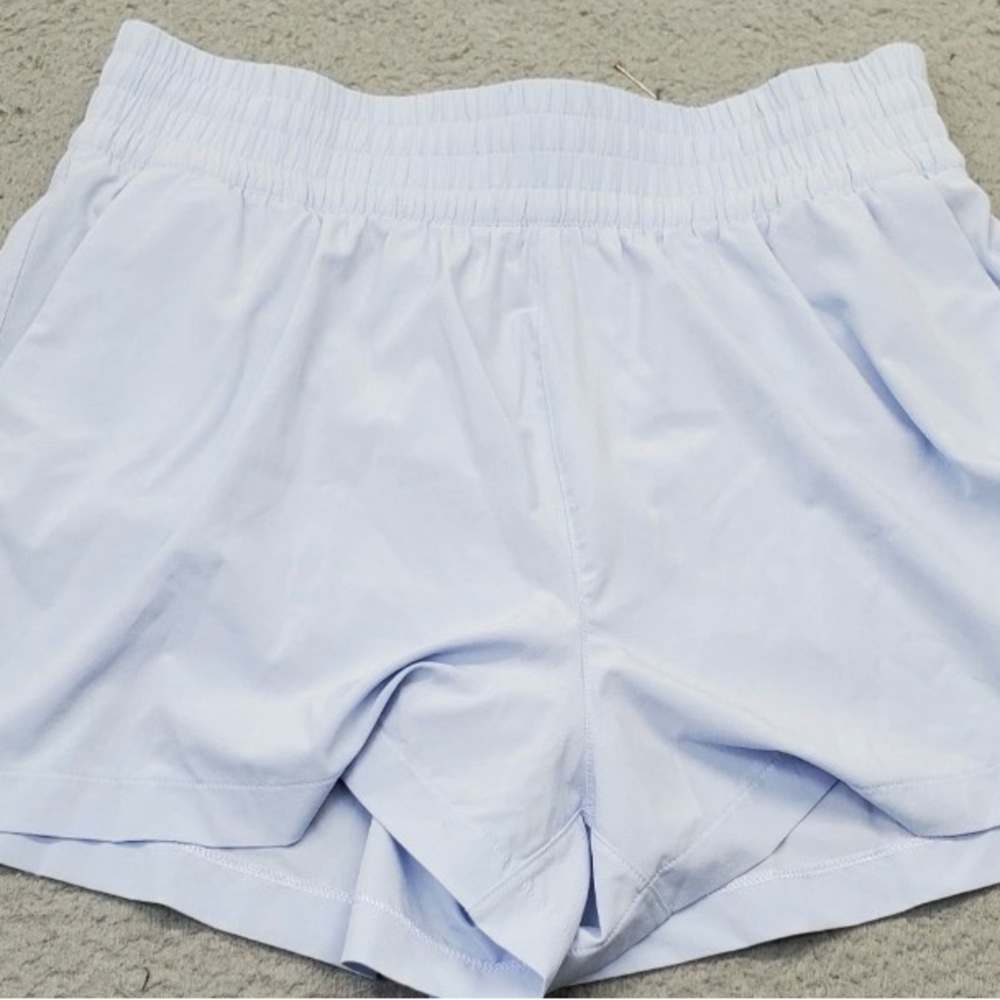 Athleta high rise weekender run short medium. Like new, were too big for me.